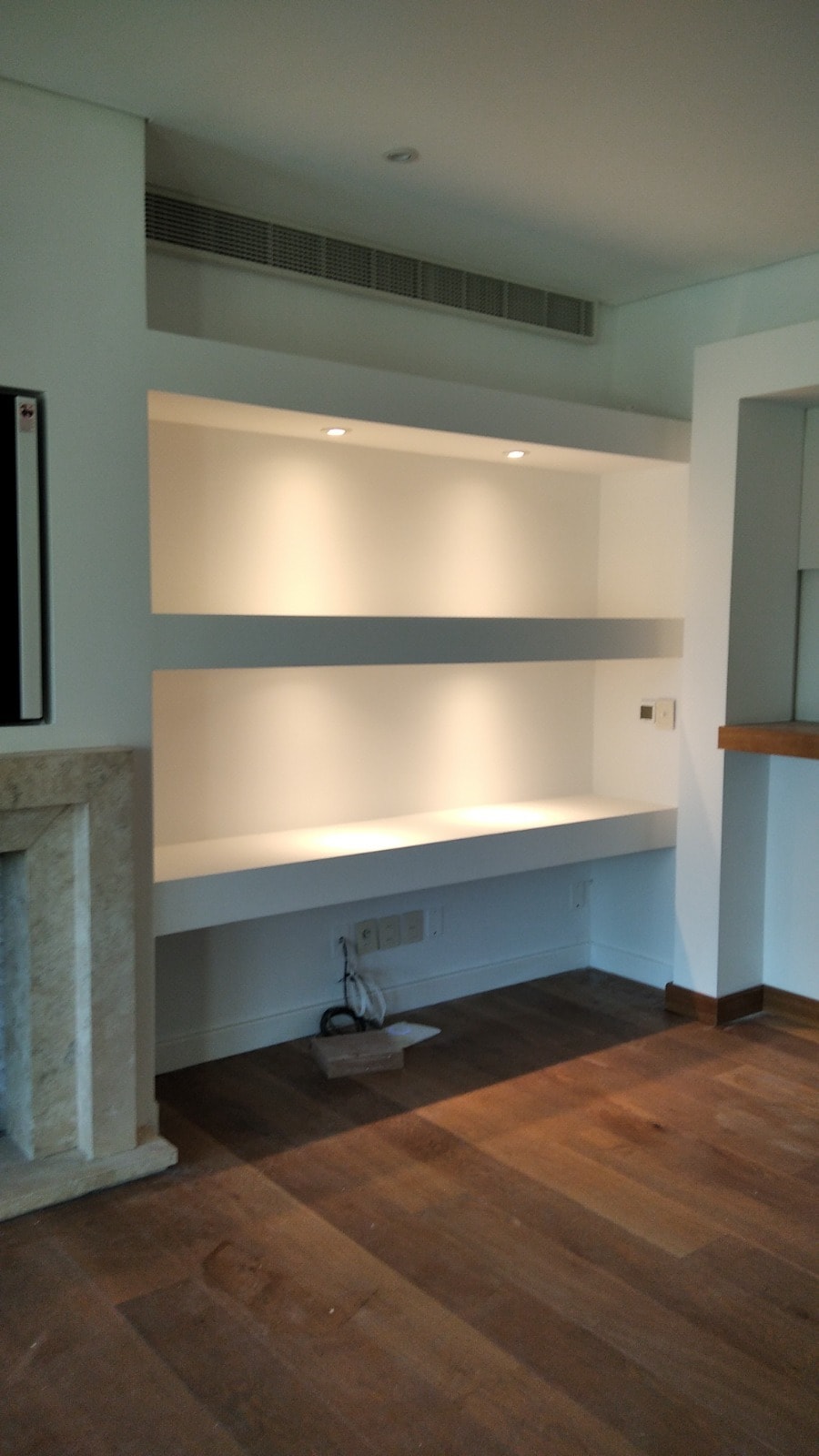 Mueble decorativo en yeso